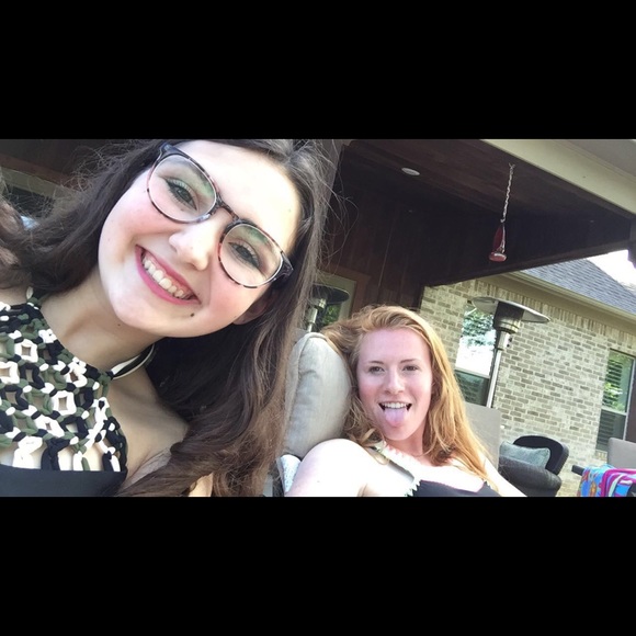 Meet your Posher, Miranda - Picture 1 of 1